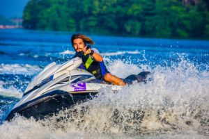 Moto de agua Sin Limite De Potencia Navegar Es Un Arte